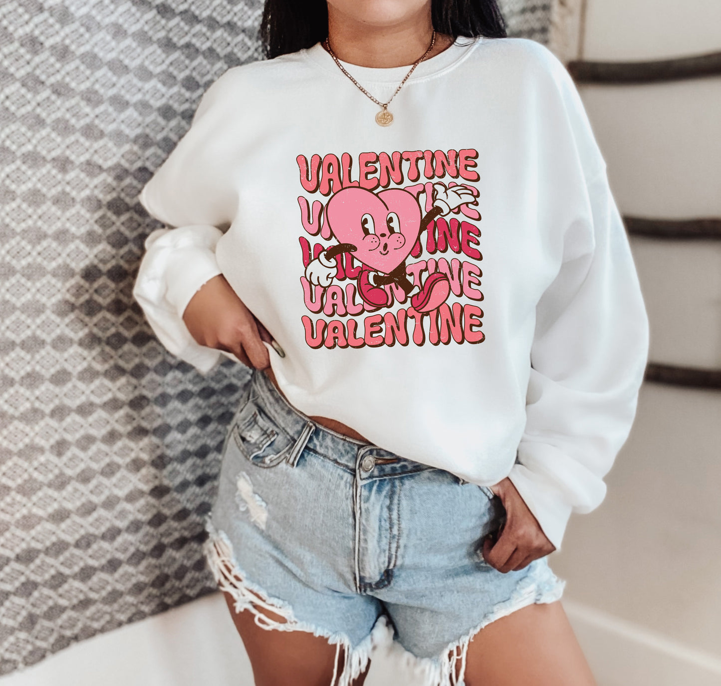 Valentine's Day Sweatshirt /  Valentines Day Heart design sweatshirt crewneck